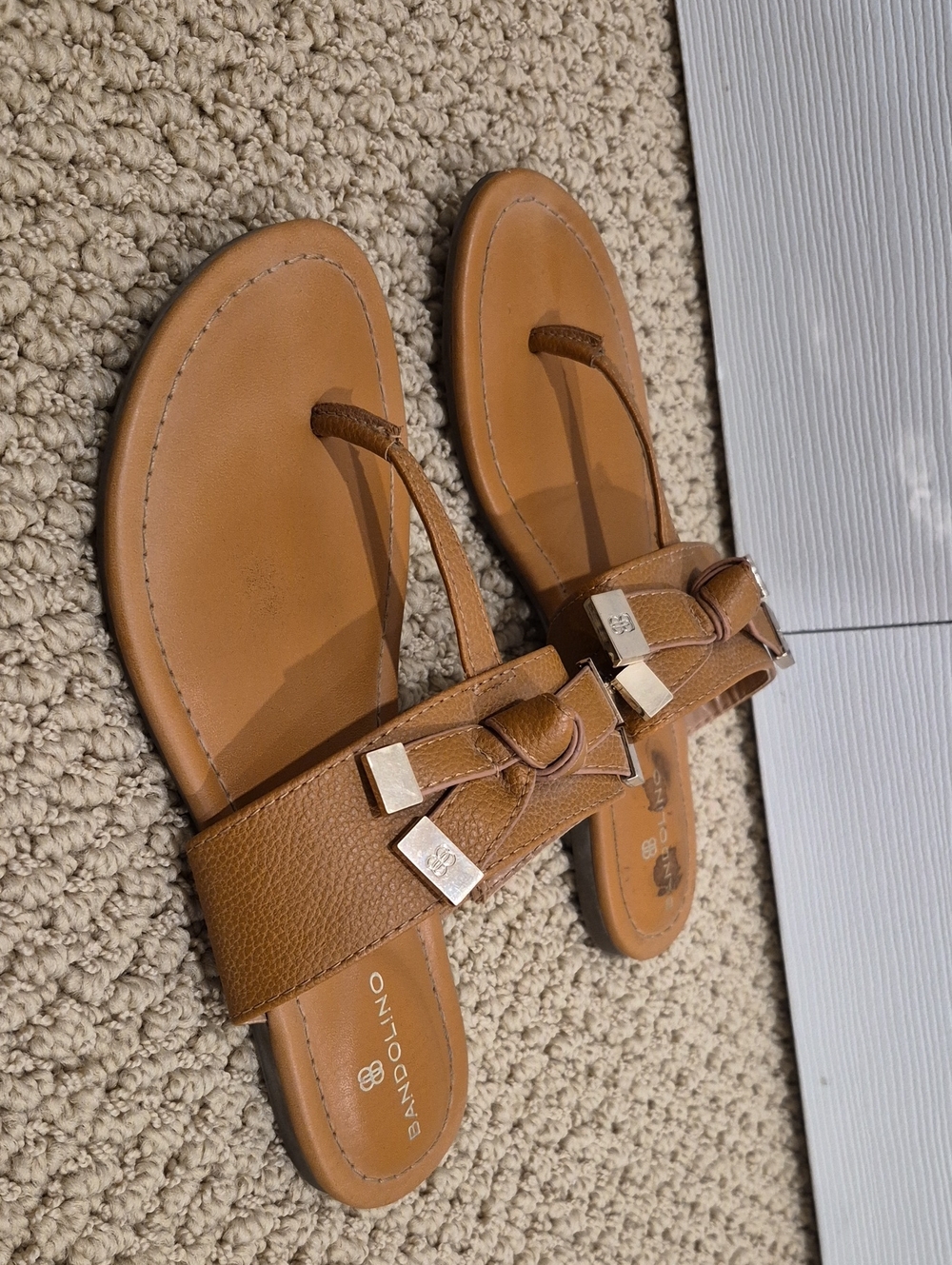 Bandolino Cognac Tan Knotted Toe-Post Sandals with Gold Accents